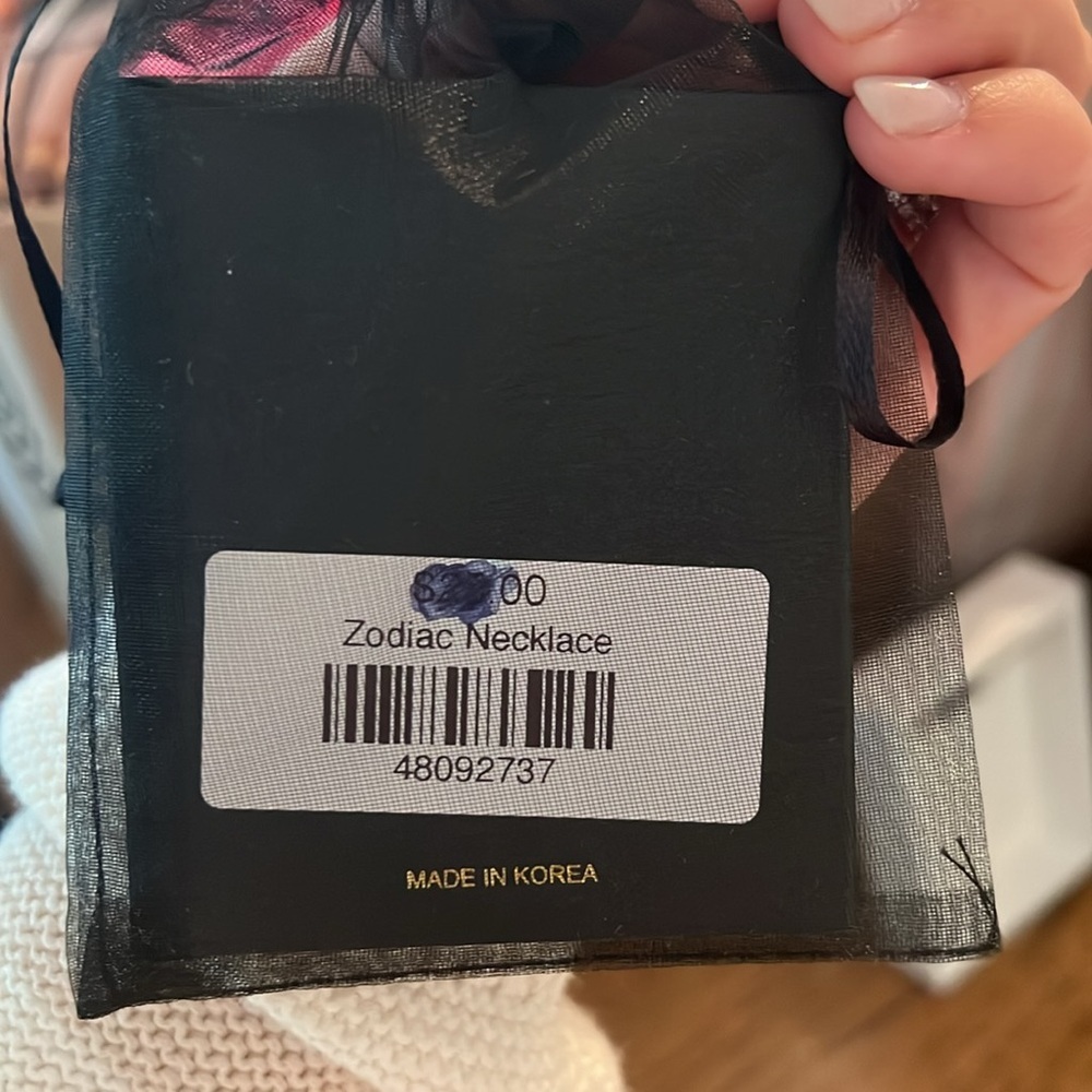NIB VIRGO STAR CONSTELLATION GOLD DIPPED NECKLACE - Picture 4 of 5